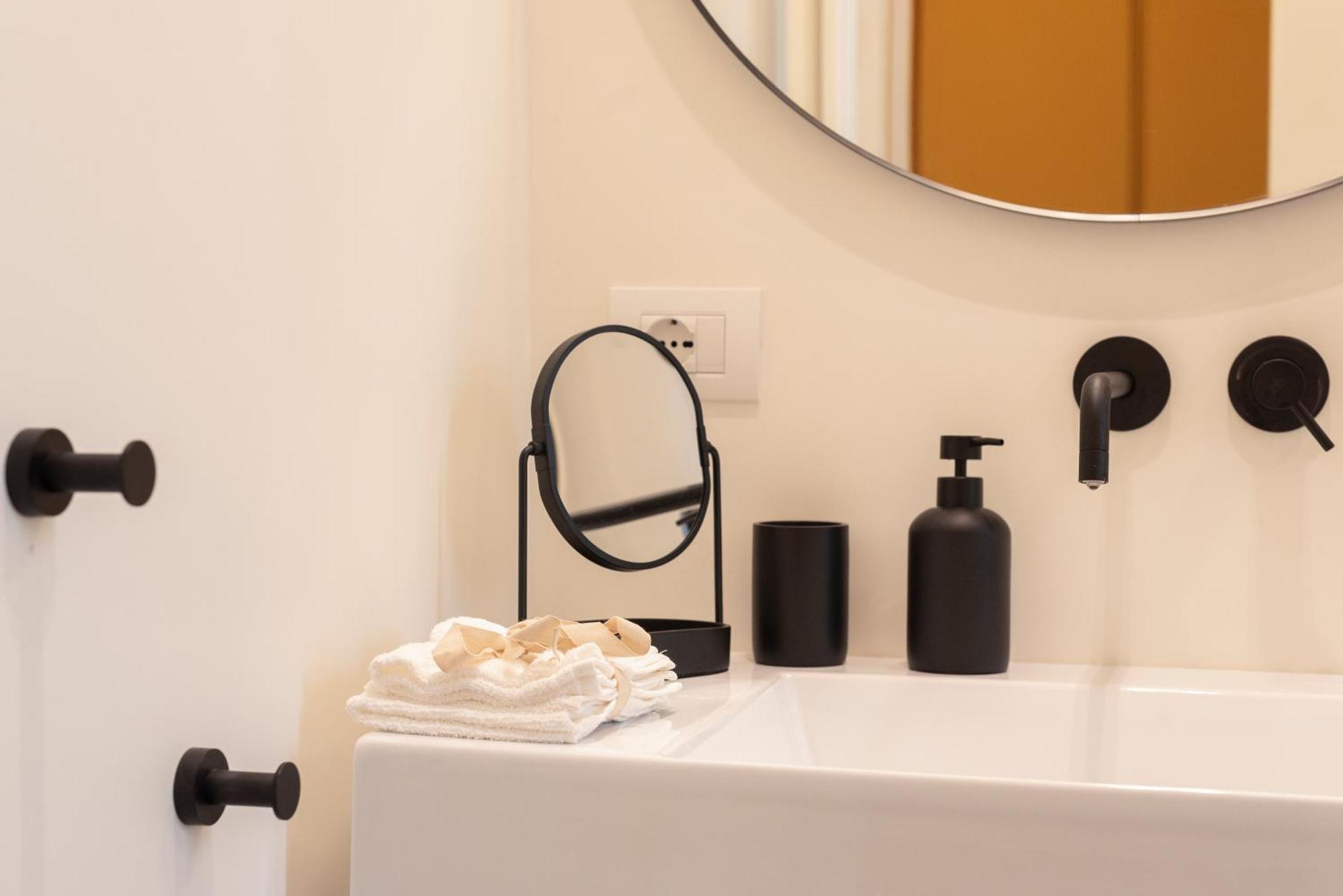 Santa Lucia Maison De Charme Napoli Ngoại thất bức ảnh